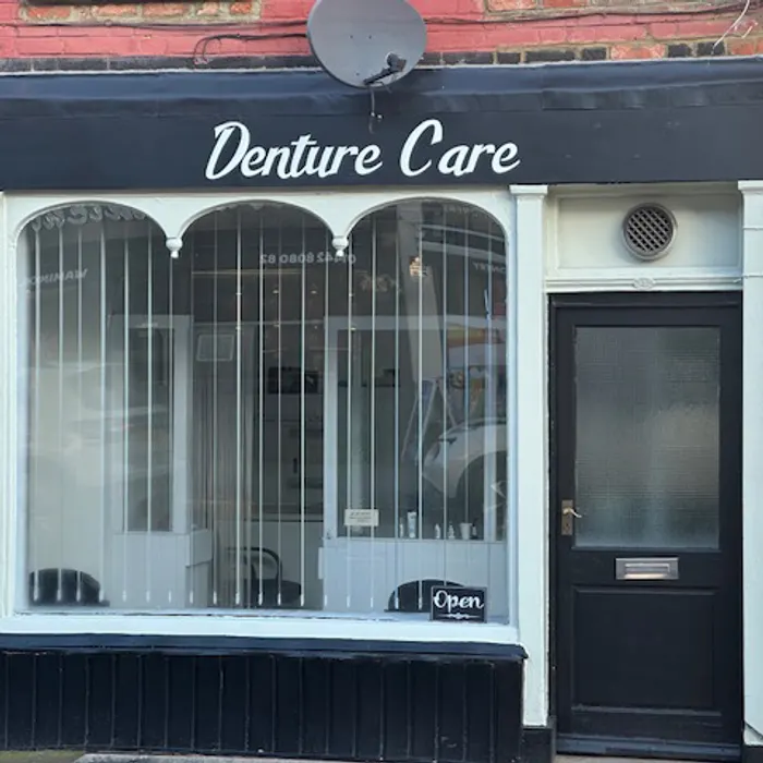 Denture Care shopfront on the High Street Berkhamsted